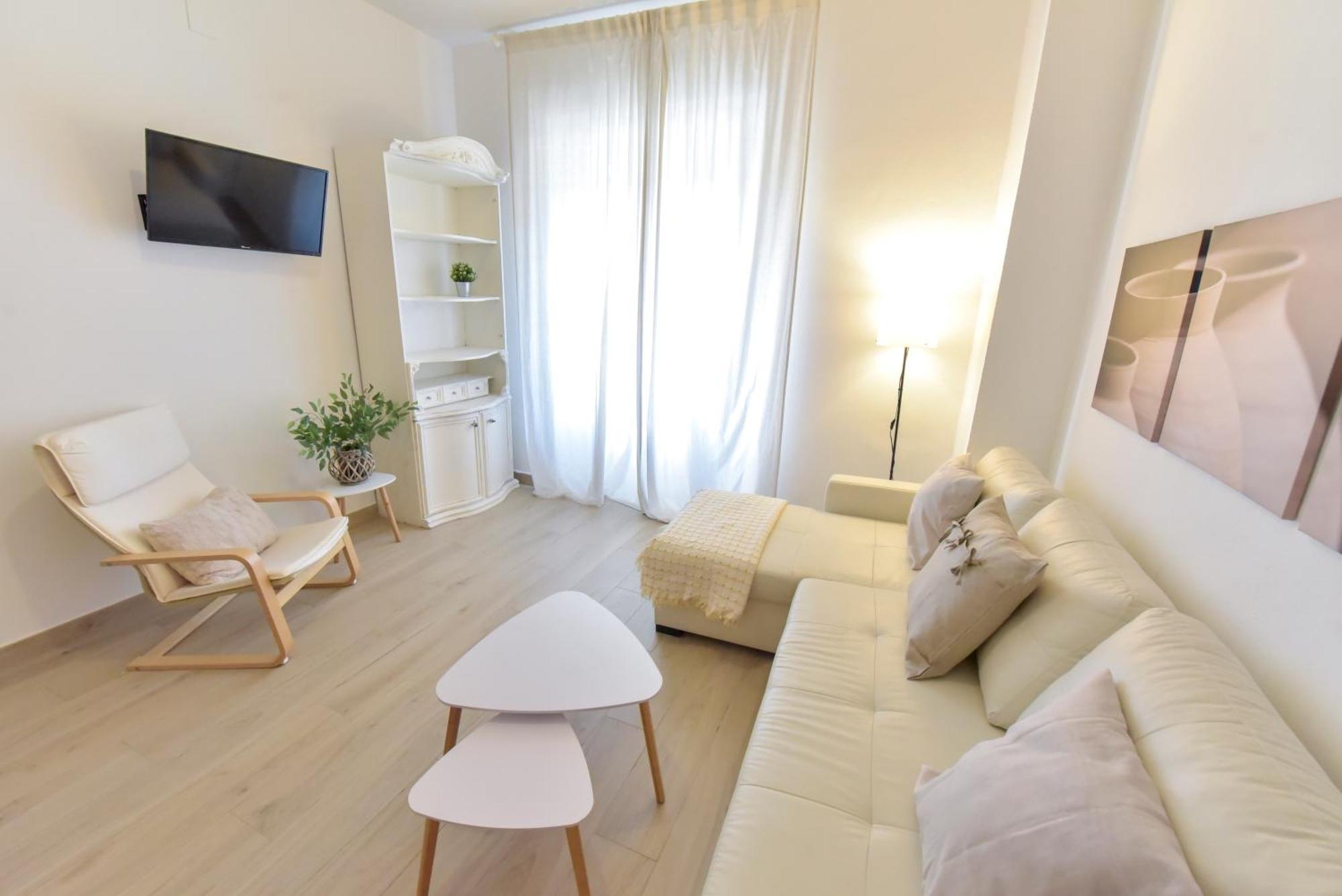 Apartamentos Gran Via By Sierra Viva Aracena Exterior photo